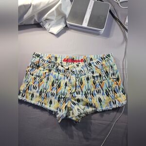 Dollhouse Women's Geometric ColorJean Shorts Blue/Yellow Sz 9 Perfect  Summer